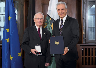 Walter Lange receives the Order of Merit of the Federal Republic of Germany