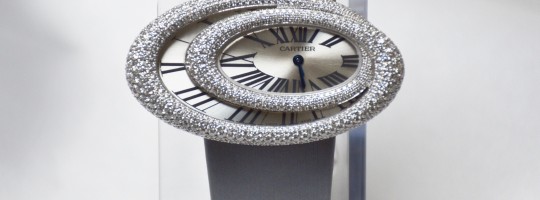 Hands On Vivd And Beautiful Cartier Replica Baignoire Hypnose Watch